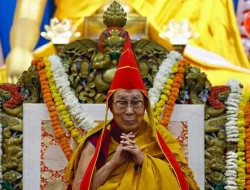 China Tak Terima Dalai Lama Dapat Penghargaan Grammy Singgung Jejak Separatisme